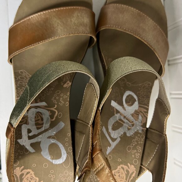 OTBT Gold Bushnell Leather Wedge - Women, Size: 10 M - Picture 6 of 9